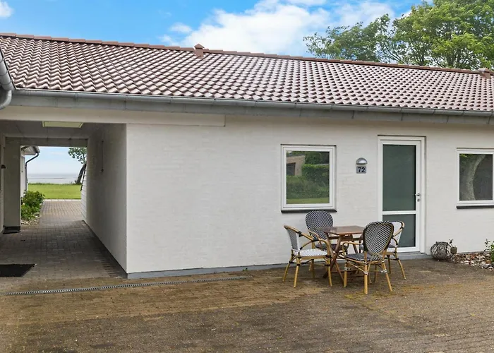 Appartement Kari - 50m From The Sea By Interhome