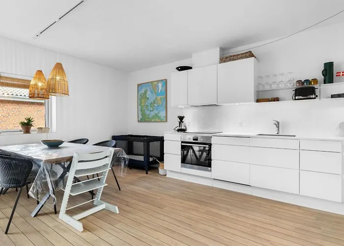 Lägenhet Kari - 50m From The Sea By Interhome *